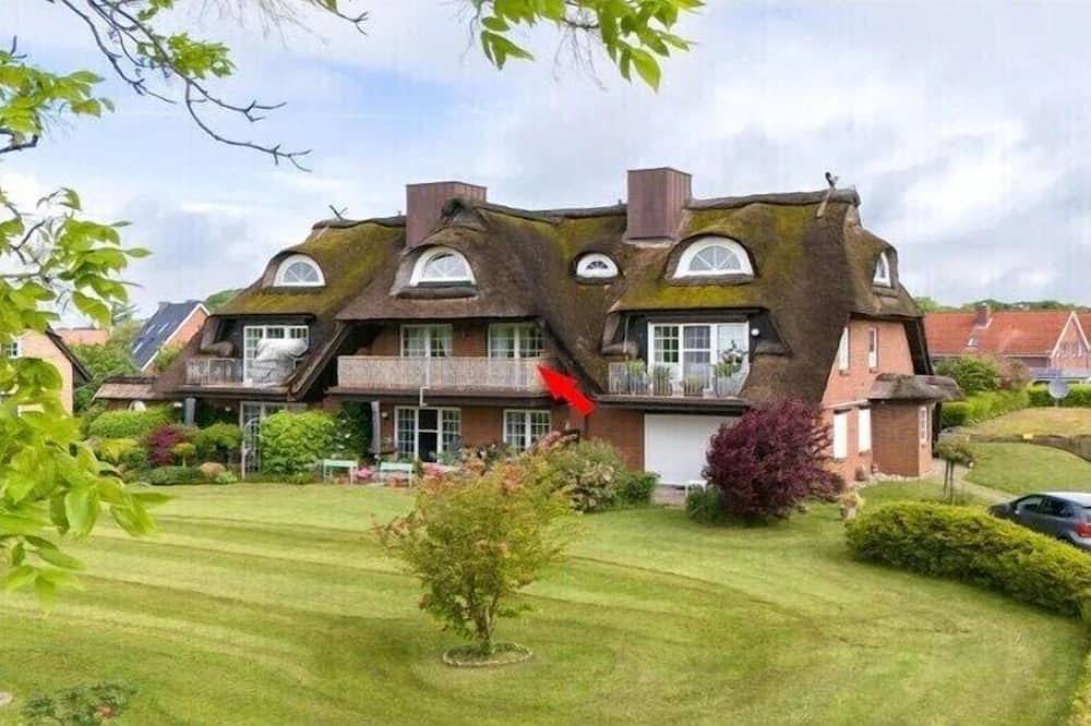 Traumurlaub unter Reet in Brunsbüttel, Nordseeküste