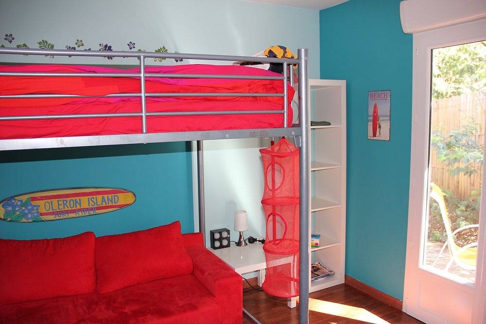 Hermosa casa contemporánea con marco de madera en St Trojan les Bains (Ile D'Oleron) in Saint-Trojan-les-Bains, Côte de Beauté