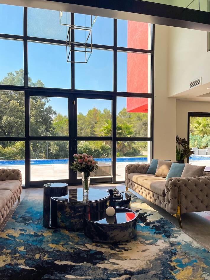 Villa pour 8 personnes, avec Terrasse ainsi que Jardin et Piscine