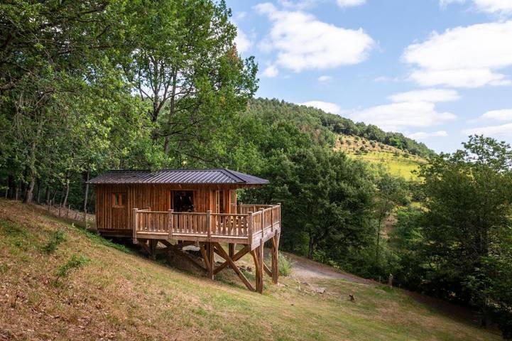 Location de vacances pour 6 personnes, avec jardin et piscine dans Aigues-Vives (Ariège)