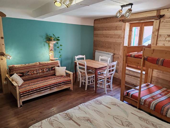 Chambre d’hôte pour 5 personnes, avec jardin dans le Parc national du Mercantour - 3
