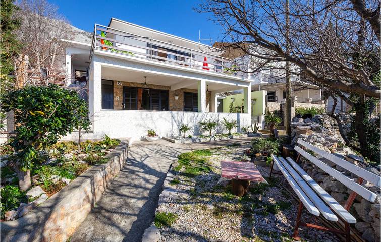 Ferienwohnung für 6 Personen, mit Terrasse in Baric Draga