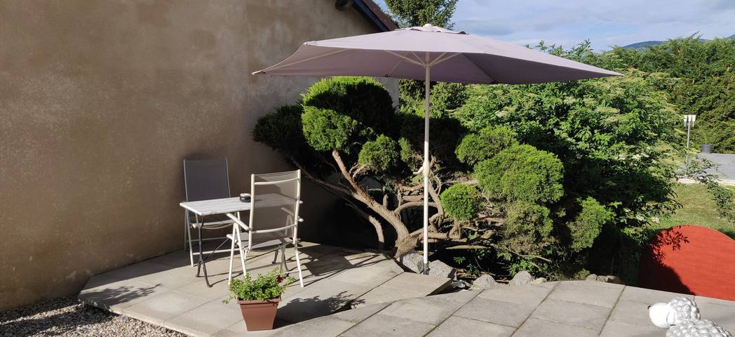 Chambre d’hôte pour 3 personnes, avec piscine et jardin dans le Puy-de-Dôme - 4