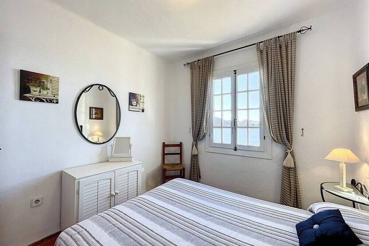 Ganze Wohnung, P98-Apartment-Blick aufs Meer-Eigenes Badezimmer in Platja de Fornells, Es Mercadal