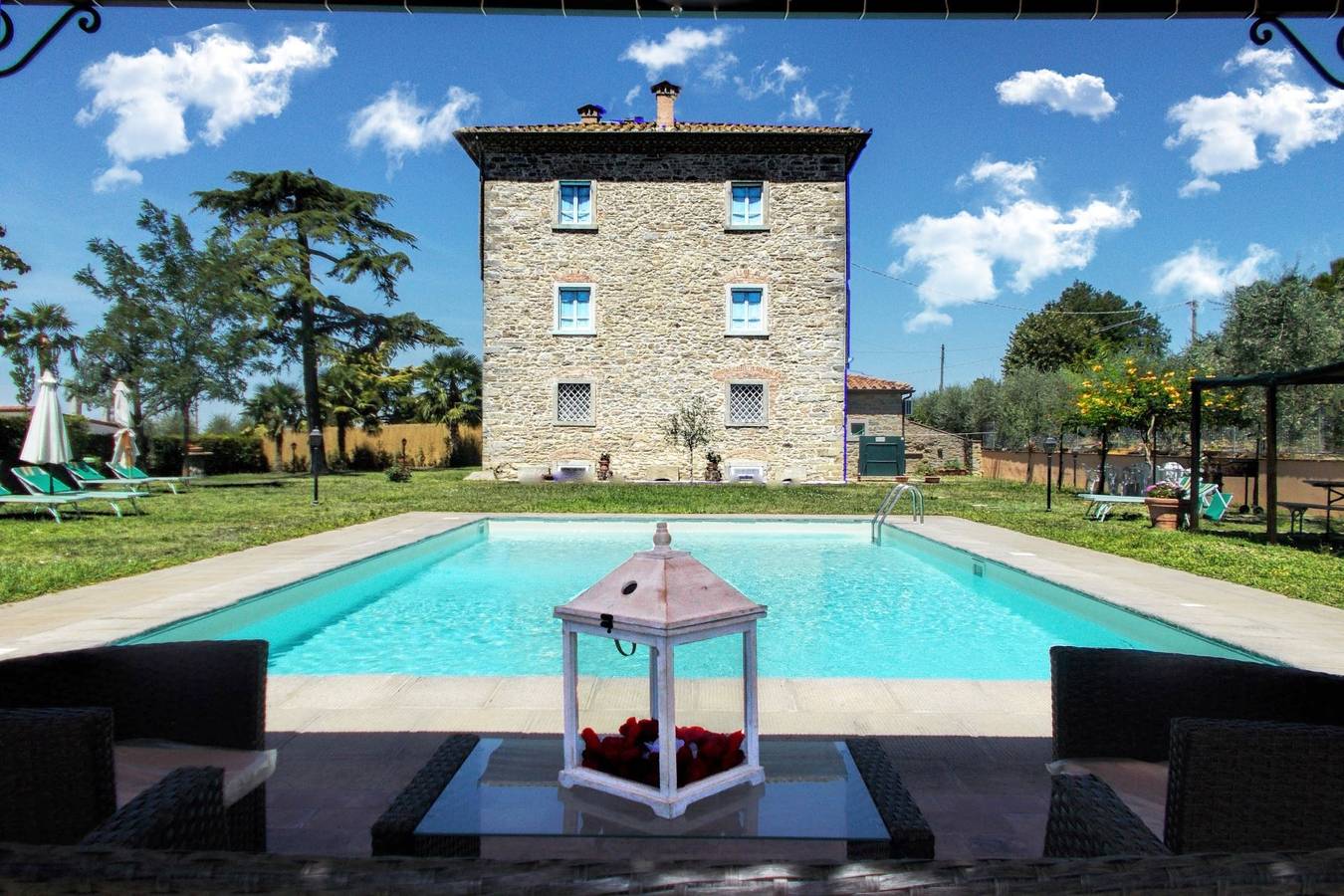 Villa for 20 Guests in Cortona, Arezzo Province