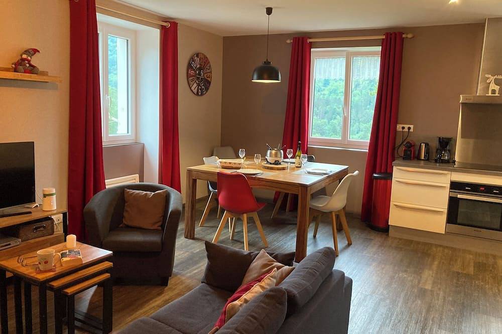 Gîte pour 6 Personnes dans Lélex, Parc naturel régional du Haut-Jura