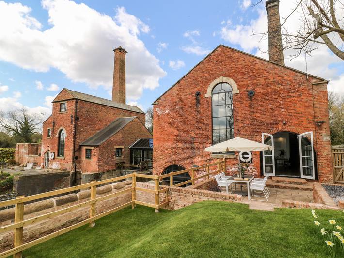 Slott for 4 personer, med Hage i England