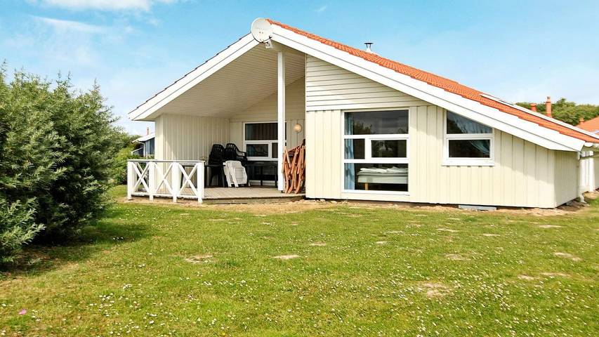 Ferienhaus für 12 Personen, mit Sauna und Terrasse sowie Garten und Ausblick, mit Haustier in Otterndorf