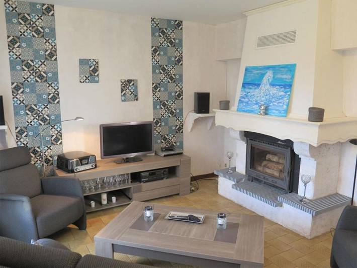 Location de vacances pour 4 personnes, avec vue sur le lac et terrasse à Saint-Rabier - 3