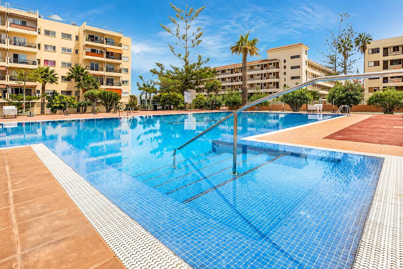 Appartement entier, Appartement de vacances pour 3 personnes avec terrasse in Los Cristianos, Arona