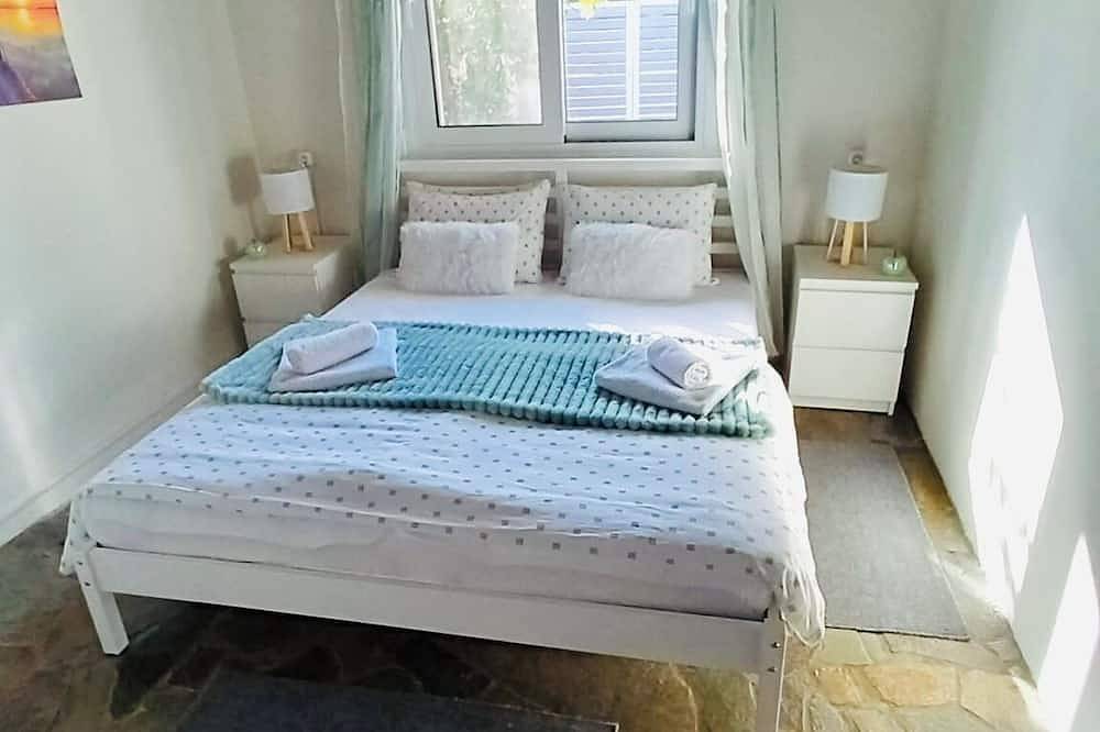 2 Min. Fahrt zum Strand.                        Holiday Home Angela in Kokkini Hani, Iraklio-Heraklion und Umgebung