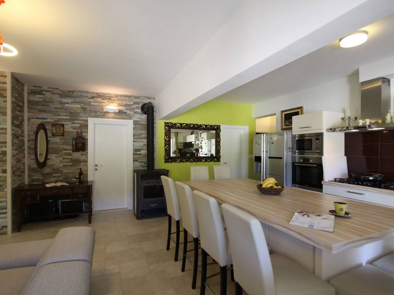 Komfortables Haus in Selca mit privatem Parkplatz in Selca, Povlija, Selca und Sumartin