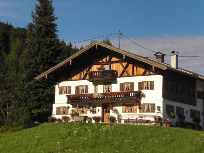 Ferienwohnung für 2 Personen, mit Ausblick und Garten, mit Haustier in Oberbayern