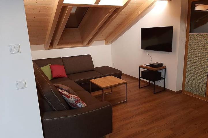 Ferienwohnung für 4 Personen, mit Balkon und Sauna sowie Garten und Whirlpool - 1