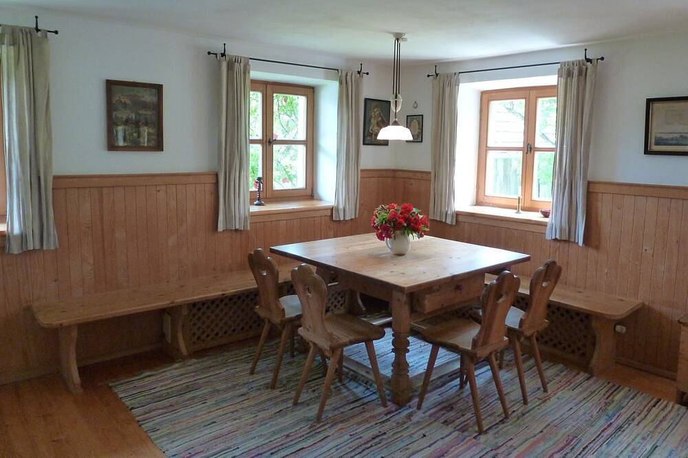 Oude boerderij in een afgelegen locatie, foto 14