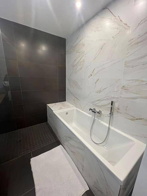 Location de vacances pour 4 personnes, avec terrasse à Saint-Cyr-sur-Loire - 2