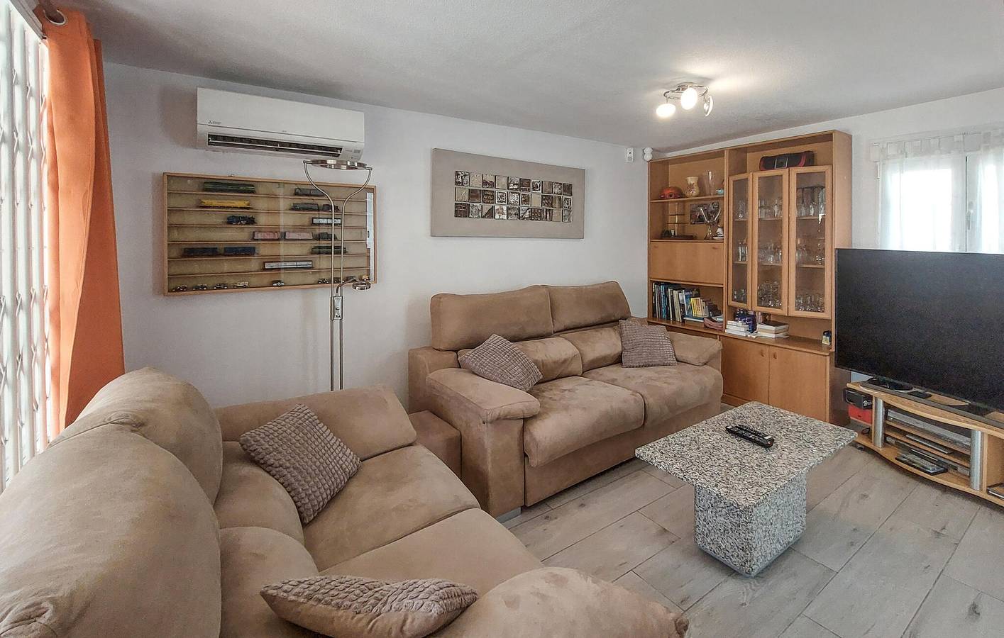 Moderne 2-Zimmer-Wohnung mit Pool, Terrasse und in der Nähe von La Nucia in la Nucia, Costa Blanca