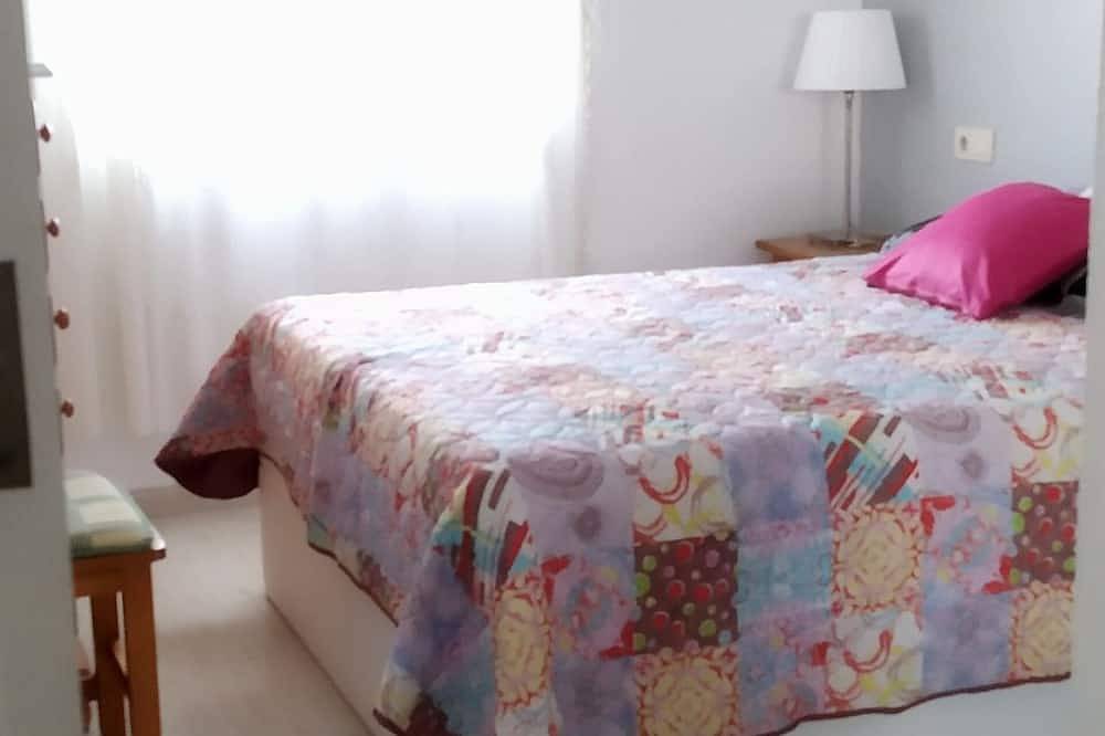 Geheel appartement, Mooi appartement in Torrevieja in Las Calas, Torrevieja
