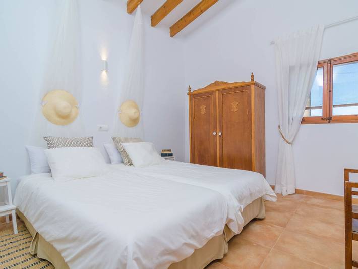 Finca mit Pool für 6 Personen, mit Terrasse und Garten sowie Pool in Es Trenc - 3