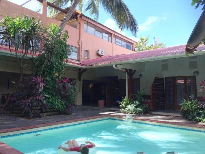 Hôtel pour 2 personnes, avec jardin et piscine, adapté aux familles