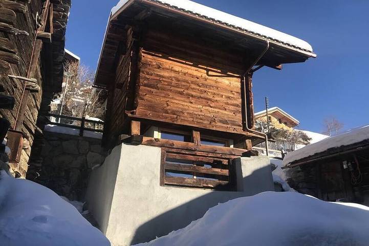 Ferienhaus für 2 Personen, mit Balkon und Garten in Mase