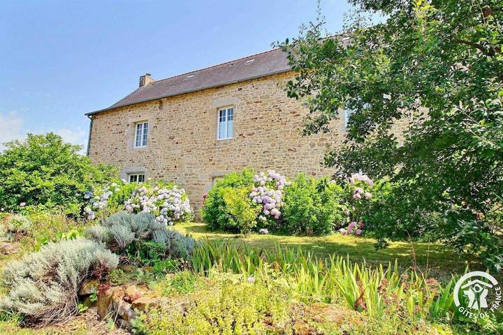 Location de vacances pour 5 personnes, avec jardin à Plescop - 3