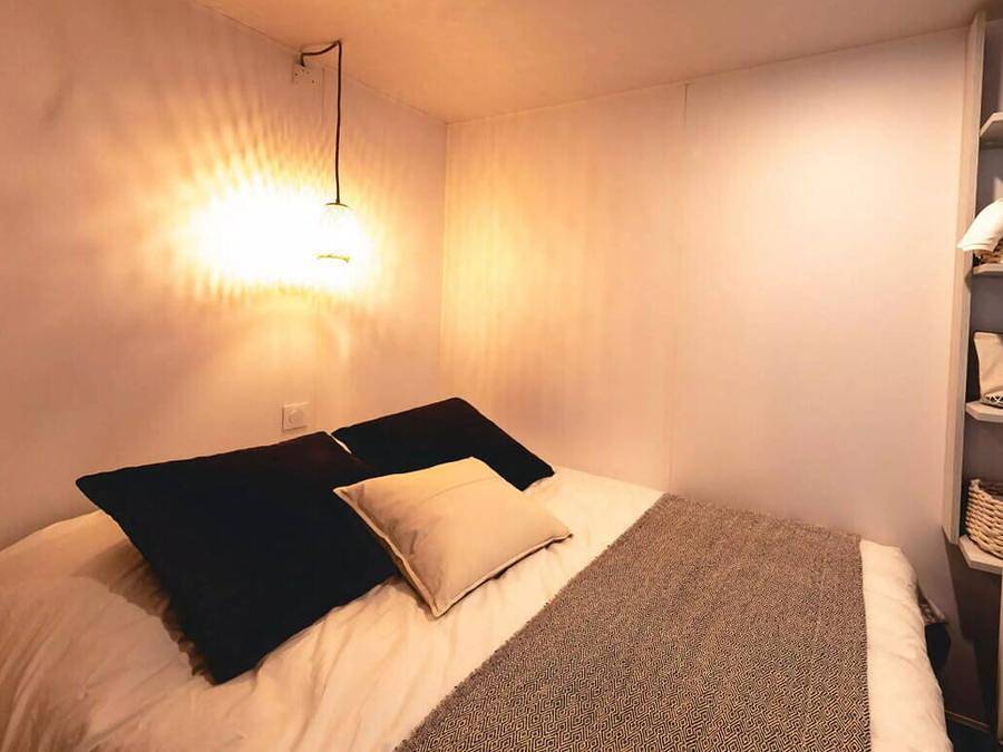 Camping Le Riva Bella - Bungalow de lona 4 personas - Coco Sweet | 2 Dormitorios | 4 Pers | Terraza elevada | Sin baño | Aire acondicionado in Ouistreham, Región de Caen