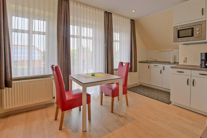 Ganze Ferienwohnung, Ferienwohnungen Strandhafer & Sanddorn - Fw "Sanddorn" - Heinrich-Tiarks-Straße 10 in Horumersiel, Wangerland