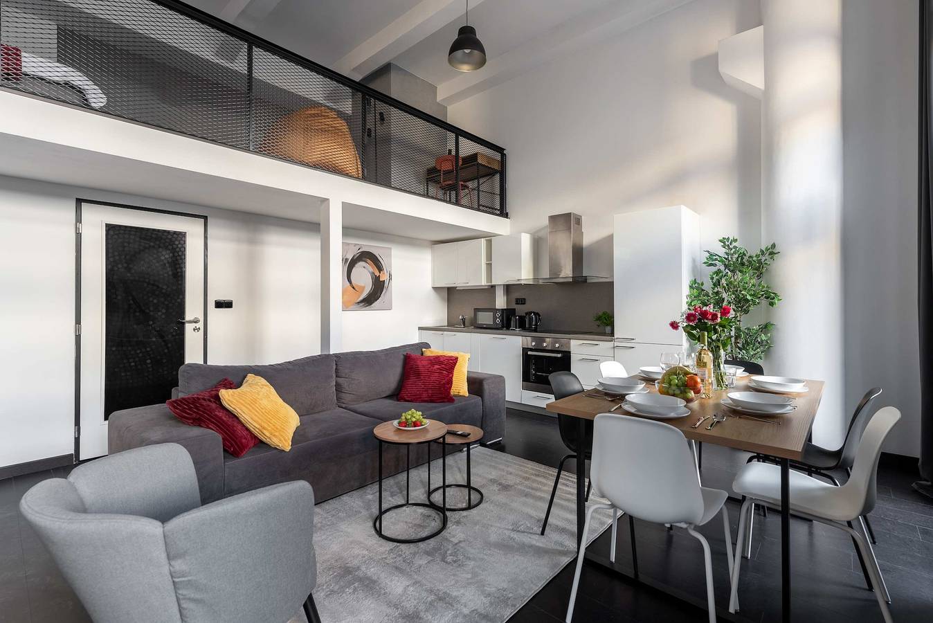 Geheel appartement, Duplex loft-apart with balcony in Praag, Midden-Bohemen