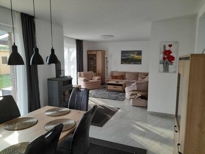 Ferienhaus für 7 Personen, mit Terrasse und Garten am Phantasialand - 3