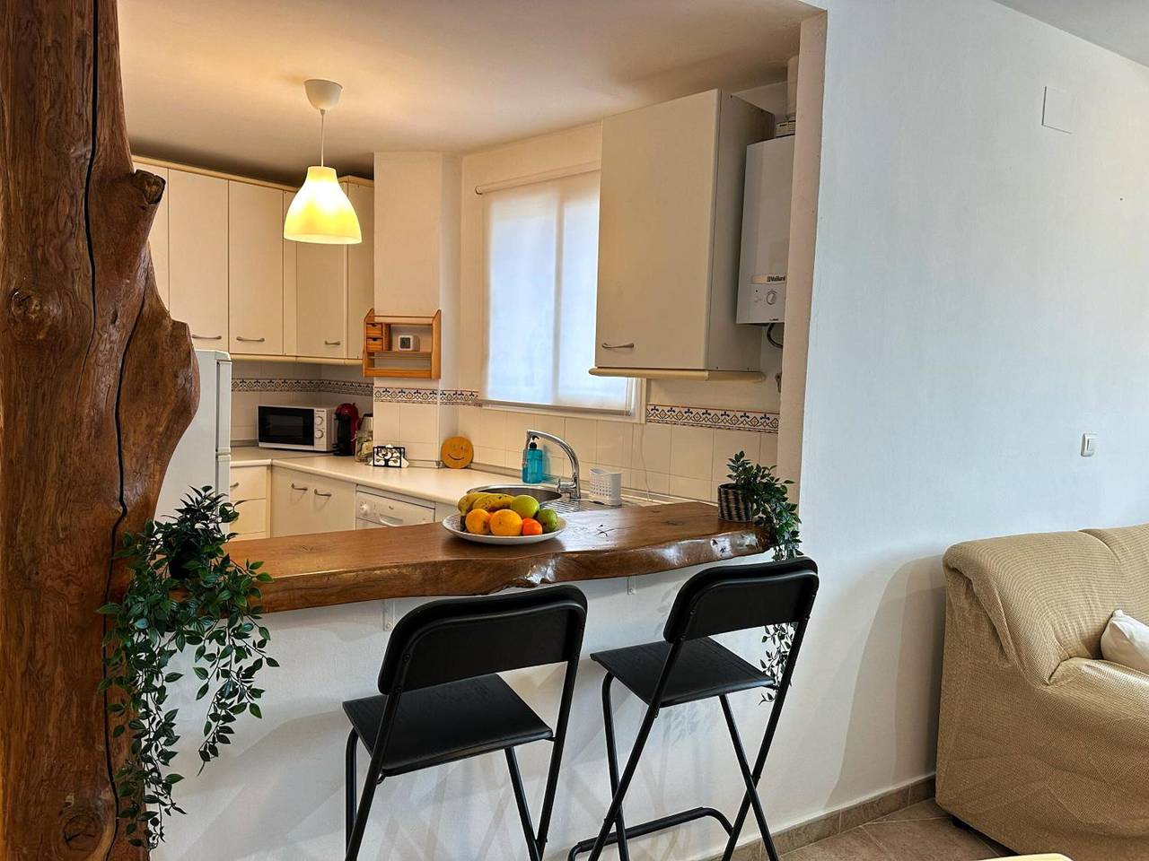 Apartamento entero, Apartamento 'Alojamiento El Pilar' con vistas a la montaña y Wi-Fi in Entorno de Sierra Nevada, Güejar Sierra