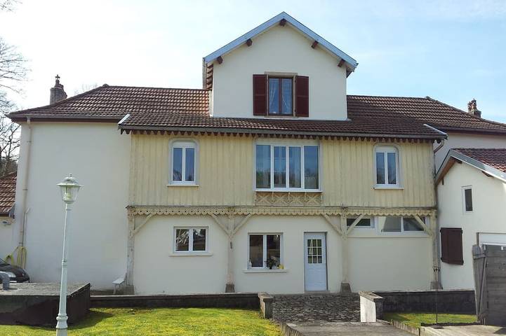 Gîte pour 2 personnes, avec terrasse ainsi que jardin et piscine, animaux acceptés à Mirecourt - 3