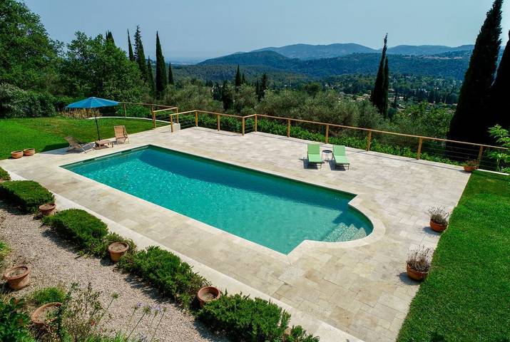 Chalet para 10 personas, con jardín además de piscina y vistas - 1