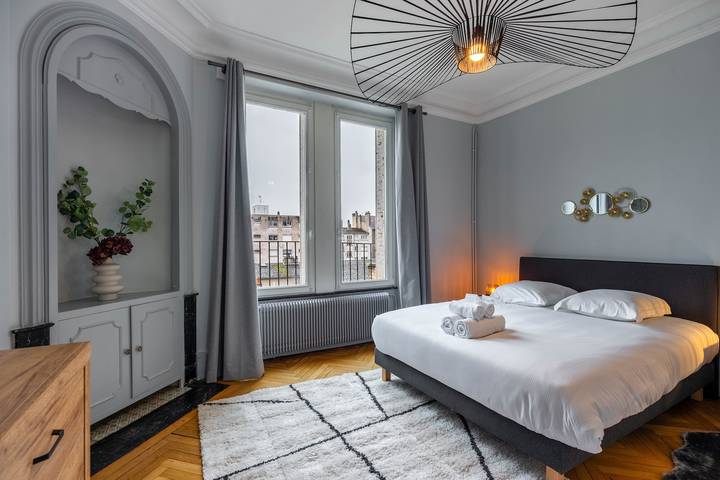 Appartement entier, Le Chic de Foch - 5min à Pied de la Gare in Nancy, Région de Nancy