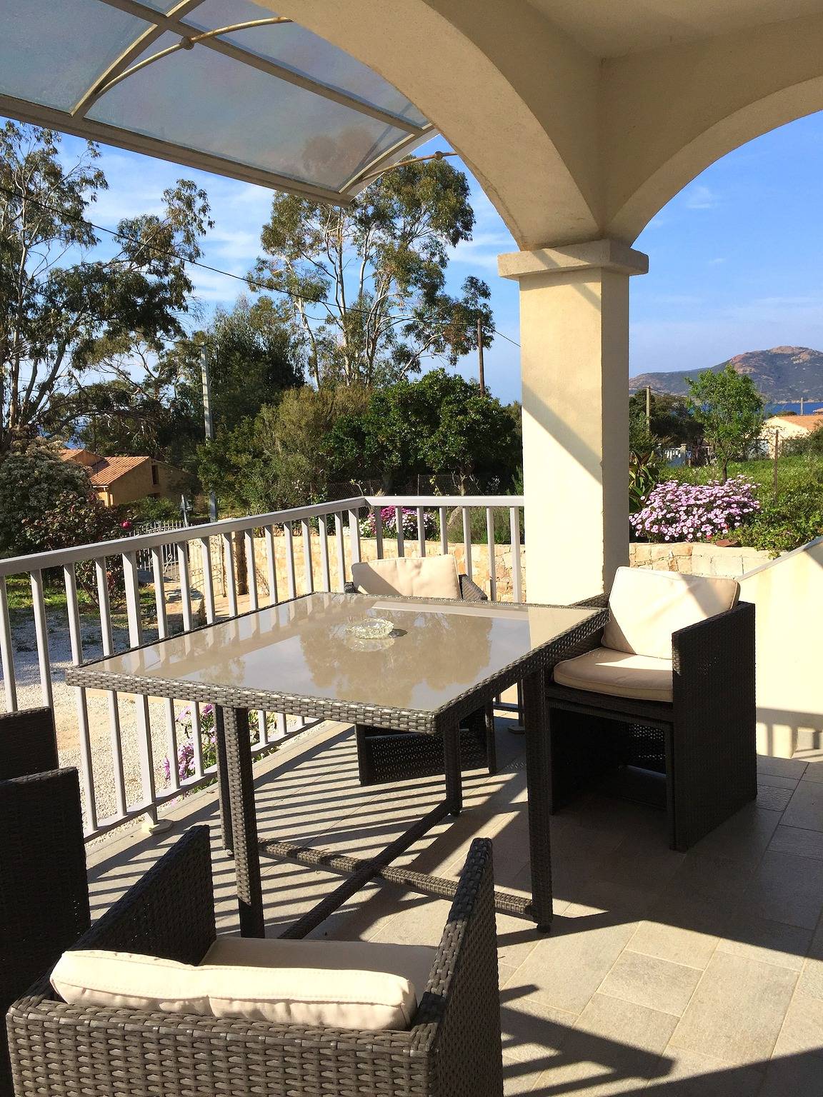 Appartement entier, Appartement charmant à Galéria avec vue sur mer, 39 m² in Galéria, Parc naturel régional de Corse