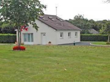Gîte pour 6 personnes, avec jardin dans Rampan