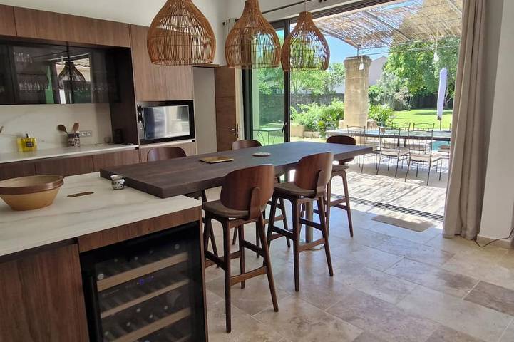 Loue mas/villa vigneronne de charme récemment rénovée avec piscine max 14 pers in Marsillargues, Côte méditerranéenne (France)
