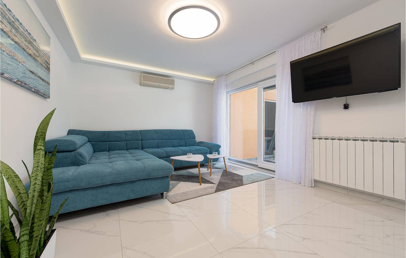 Ganze Ferienwohnung, Ferienwohnung für 6 Personen mit Pool in Poličnik, Zadar