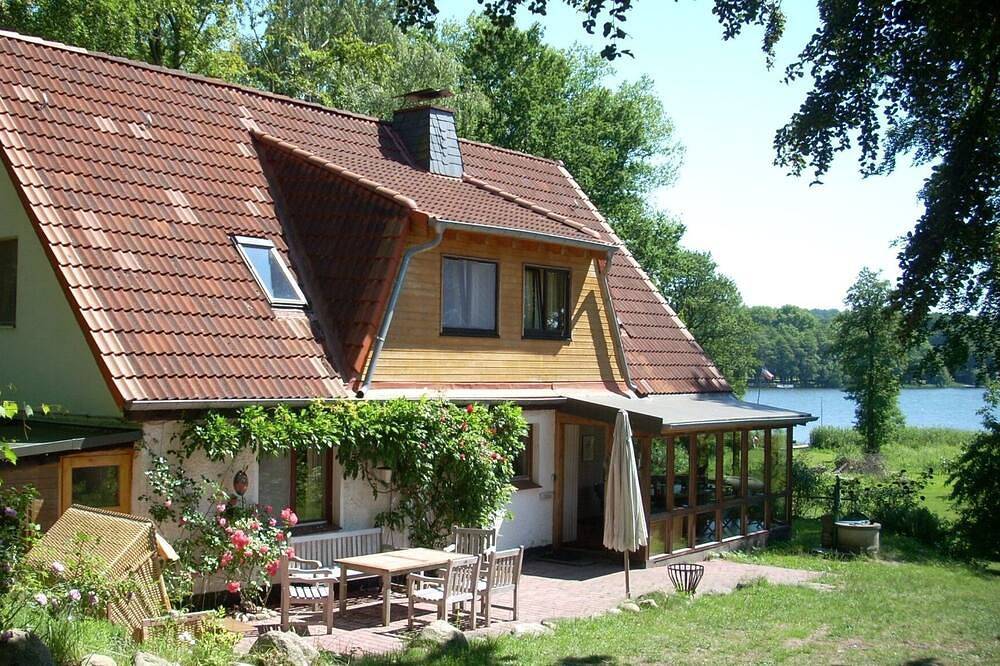 Das Haus am See - Der schönste Platz für Familientreffen und erholsame Urlaube in Felde, Rendsburg-Eckernförde