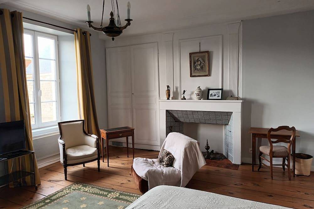 House For 6 Pers. (+2 Children) In An 18th Century Residence in Wimille, Boulogne-sur-Mer region