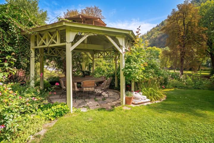 Jana's Garden House with Hot Tub in Kamnik, Zentralslowenien