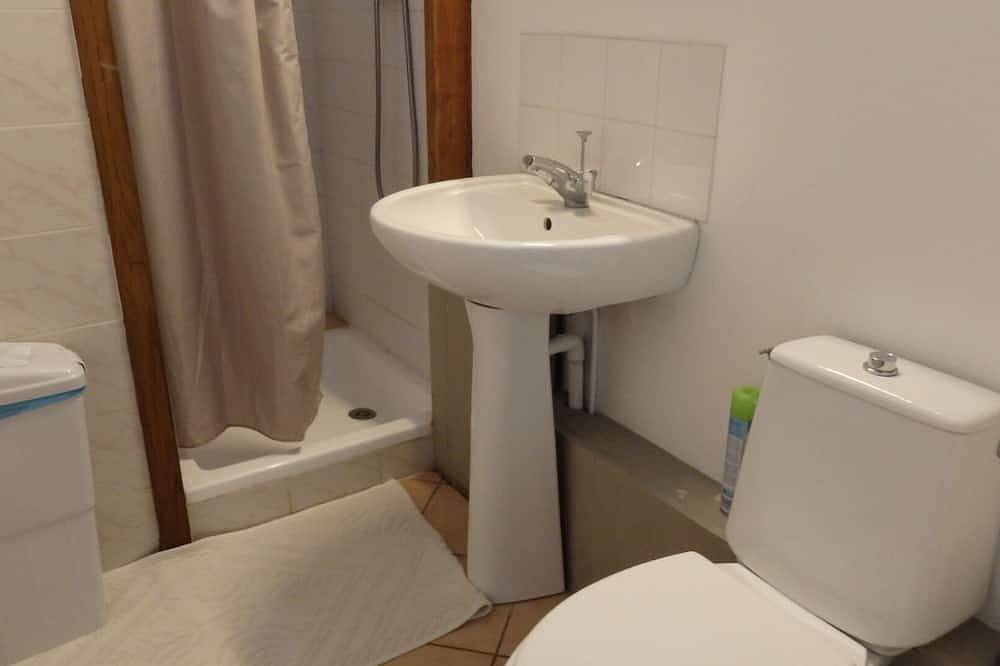 Maison en pierres périgourdine pour 2 personnes, campagne/forêt Périgord noir in Bouillac, Périgord Pourpre