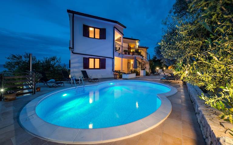 Studio für 2 Personen, mit Garten und Whirlpool sowie Sauna und Pool in Istrien