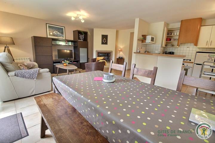 Gîte pour 4 personnes, avec jardin à Goudelin - 4