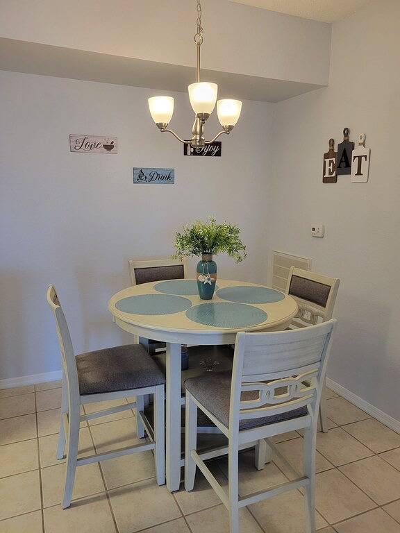 Ganze Wohnung, Beachy Sunny Apartment - Close to Everything in Iona, Southwest Florida