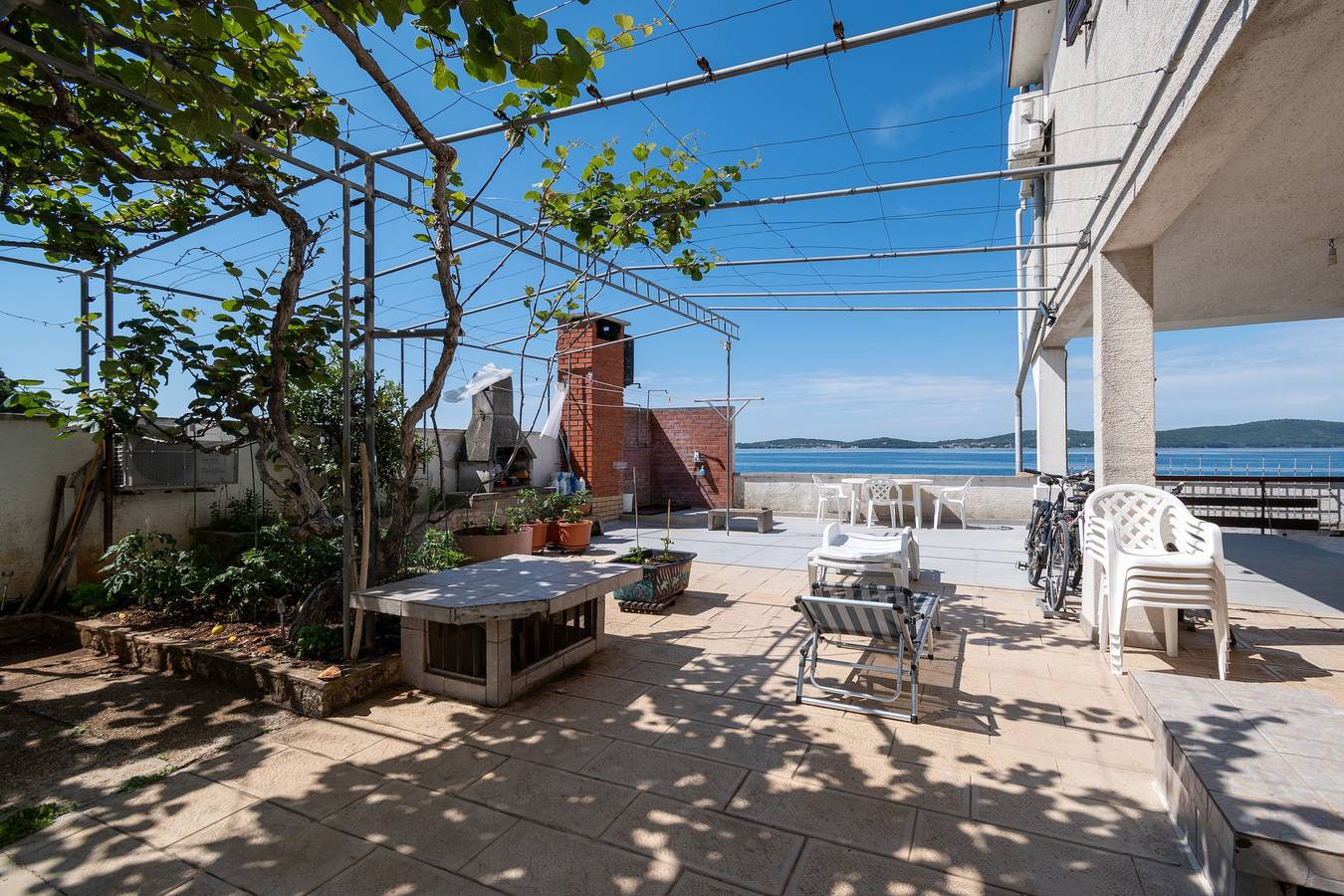 Ganze Wohnung, 1-Zimmer-Ferienwohnung am Strand Bibinje, Zadar A-22508-d in Bibinje, Zadar