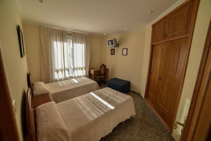 Gîte pour 2 personnes, avec vue et jardin à Baltar (homonymie)