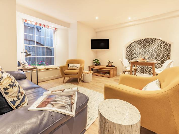 Gîte pour 4 personnes, avec jardin à Tenby - 3