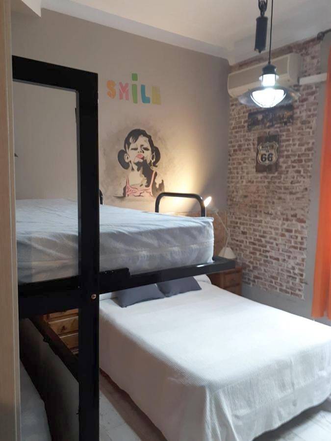 Quadruple Room with Private Bathroom in Centro (Madrid), Madrid