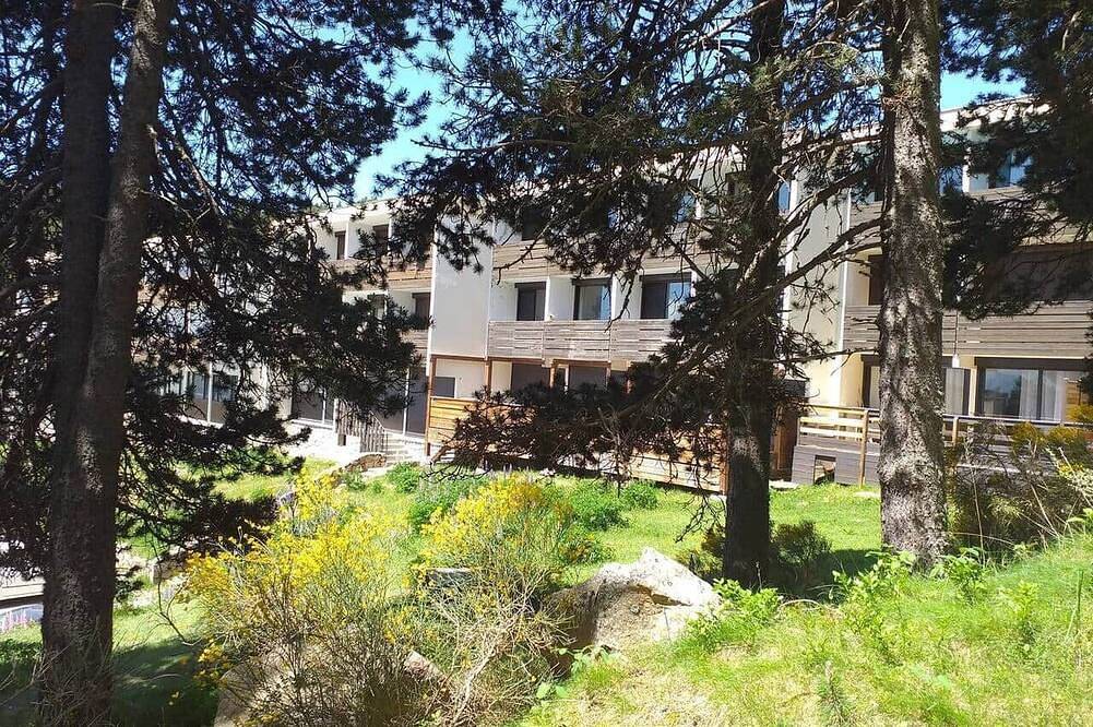 Appartement entier, À l’orée des bois, appartement cosy de 2 chambres in Égat, Parc naturel régional des Pyrénées catalanes